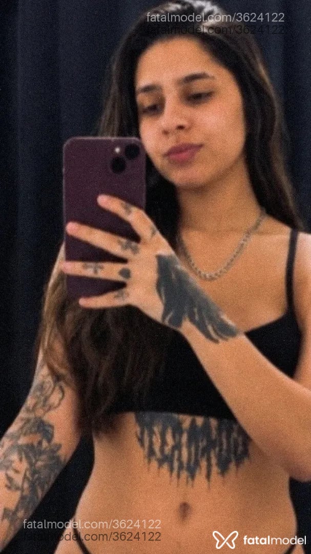 Acompanhante mulher com cabelo castanho de olhos castanhos - Julia