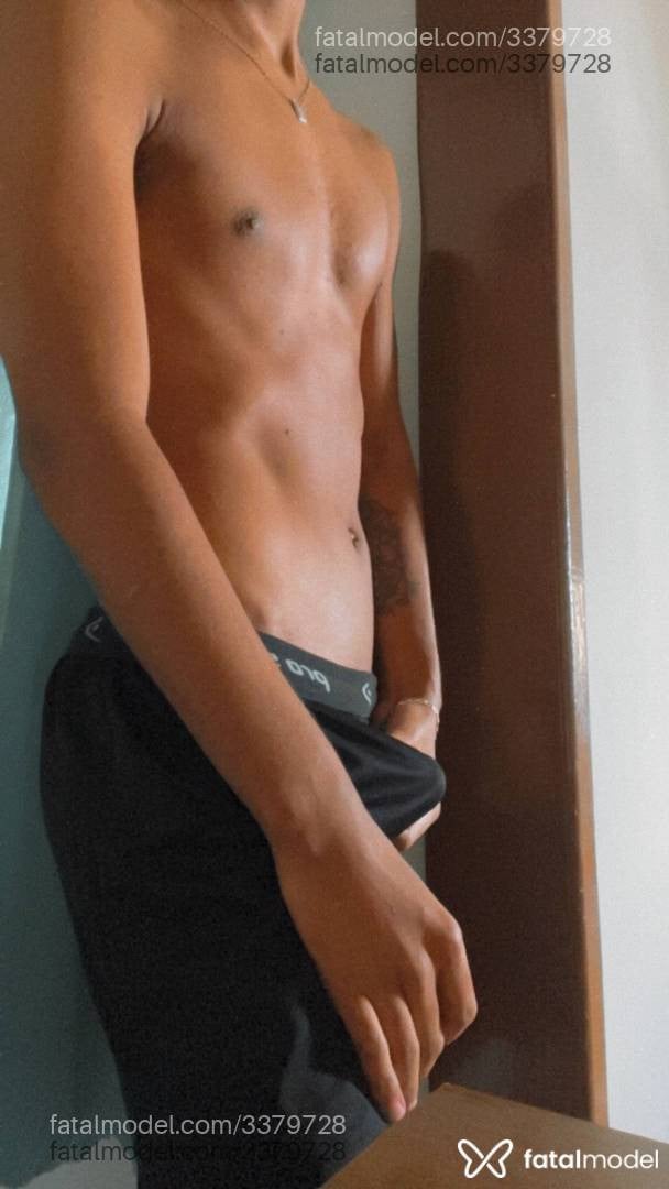 Acompanhante homem morena (o) de olhos pretos em Vila Velha - Gabriel