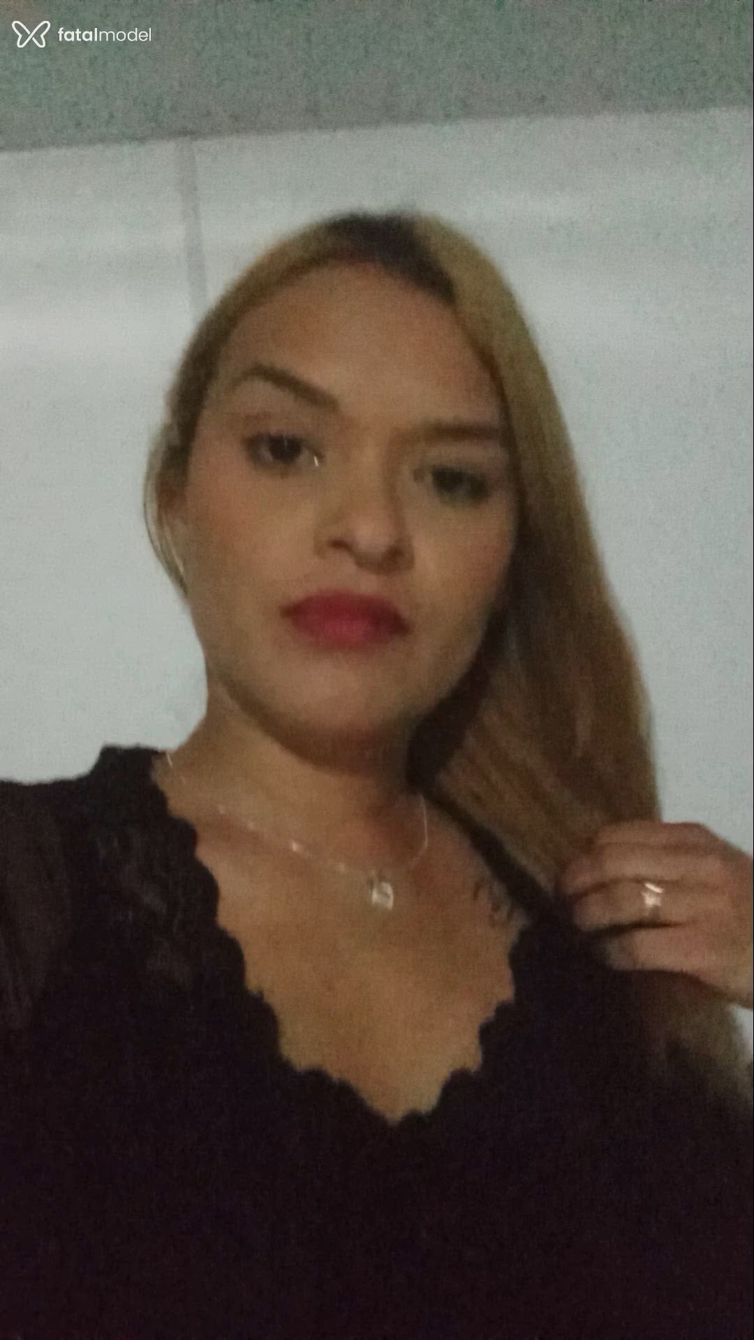 Acompanhante mulher loira (o) de olhos castanhos - Nathyelle Meirelis