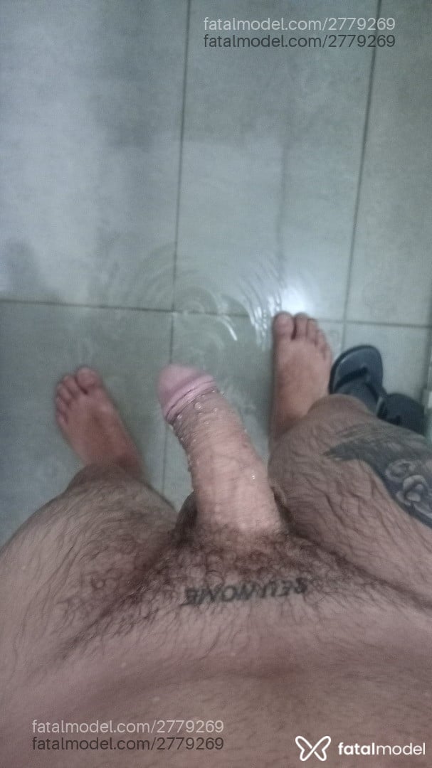Acompanhante homem com cabelo castanho de olhos castanhos - Novinhopropaganda