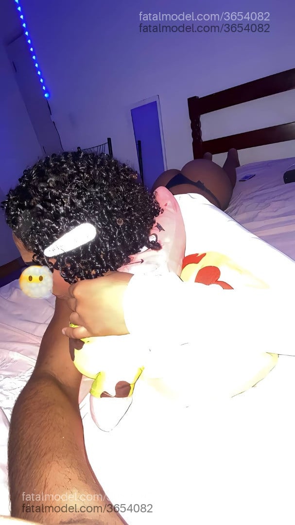 Acompanhante mulher trans morena (o) de olhos castanhos - Aylla Victoria