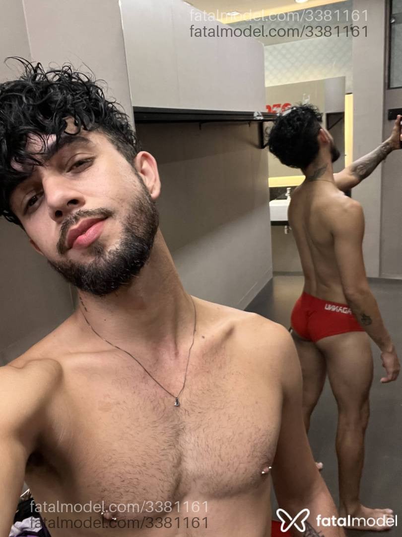Acompanhante homem com cabelo castanho de olhos castanhos em São Paulo - Ander Borges
