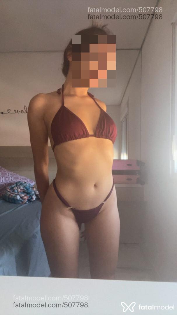 Acompanhante mulher morena (o) de olhos castanhos - Alice Araruna