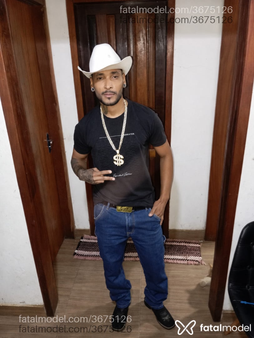 Acompanhante homem com cabelo castanho de olhos castanhos - Tesudo