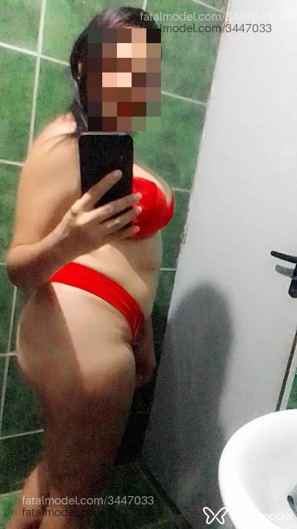 Acompanhante mulher morena (o) de olhos castanhos - Raquel