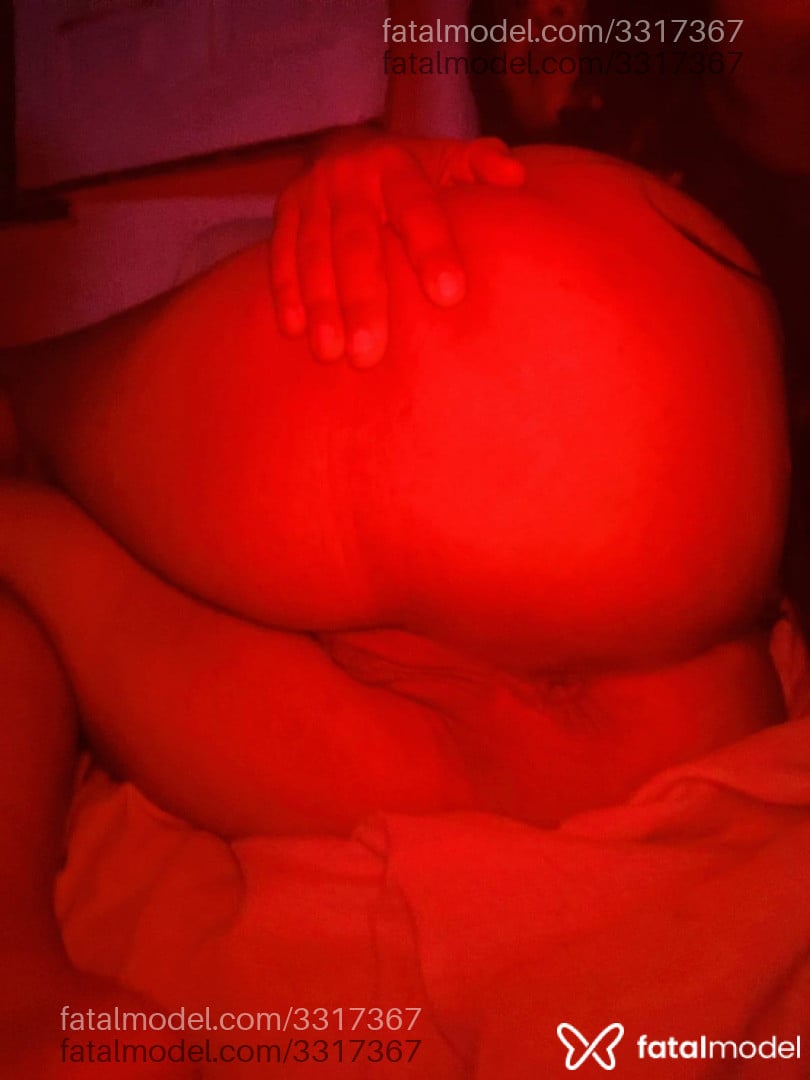 Acompanhante mulher morena (o) de olhos castanhos - Lola