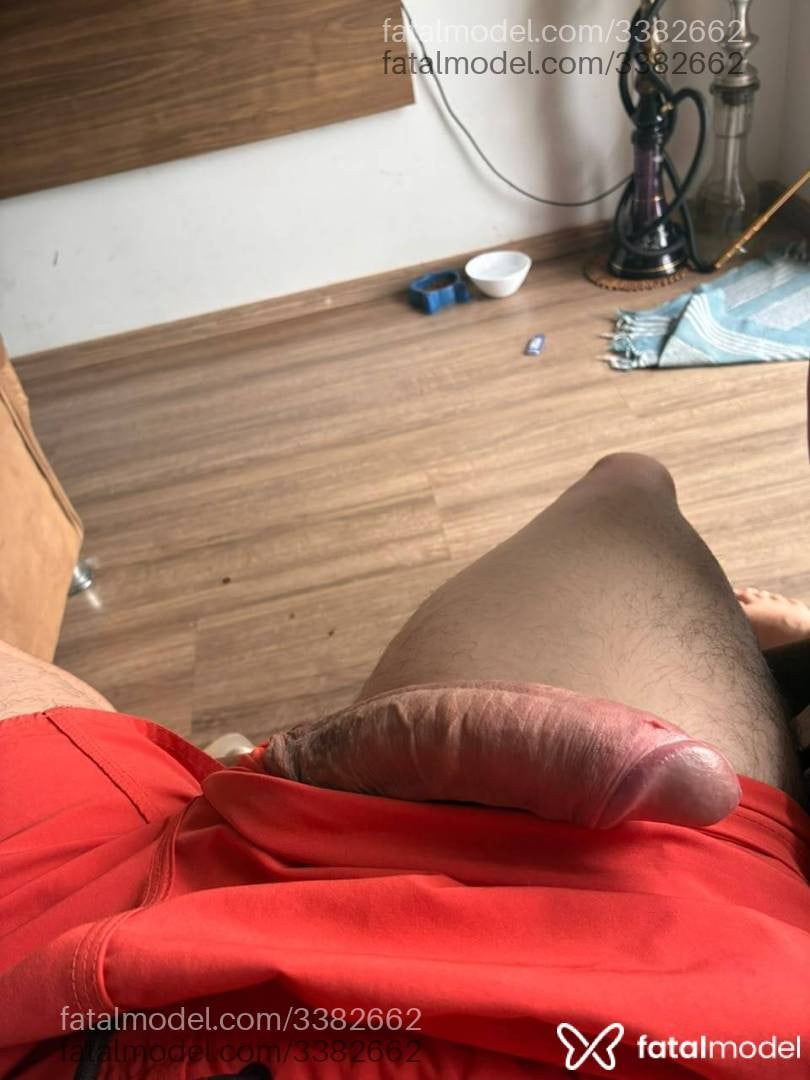 Acompanhante homem com cabelo castanho de olhos mel - Ryan Silva
