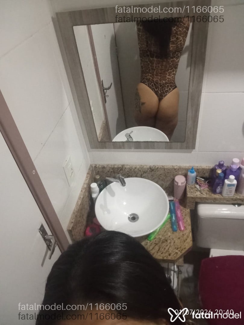 Acompanhante mulher morena (o) de olhos castanhos - Aline Gomes