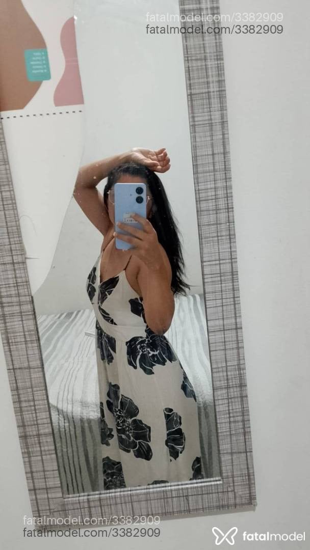 Acompanhante mulher morena (o) de olhos castanhos - Cristina