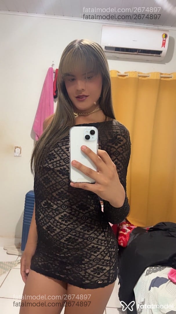 Acompanhante mulher trans morena (o) de olhos castanhos - Vitórya Silva