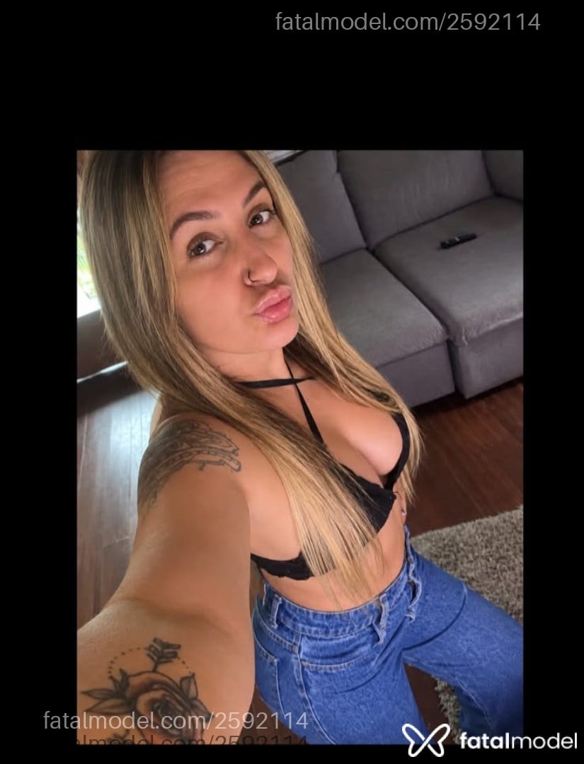 Acompanhante mulher ruiva (o) de olhos mel - Jeh