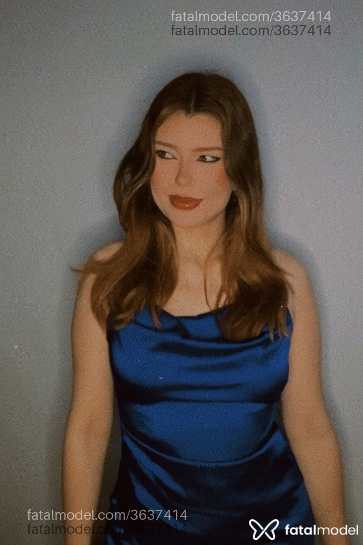 Acompanhante mulher ruiva (o) de olhos verdes - Maya