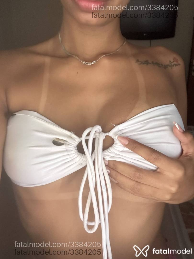 Acompanhante mulher morena (o) de olhos mel - Bruninha