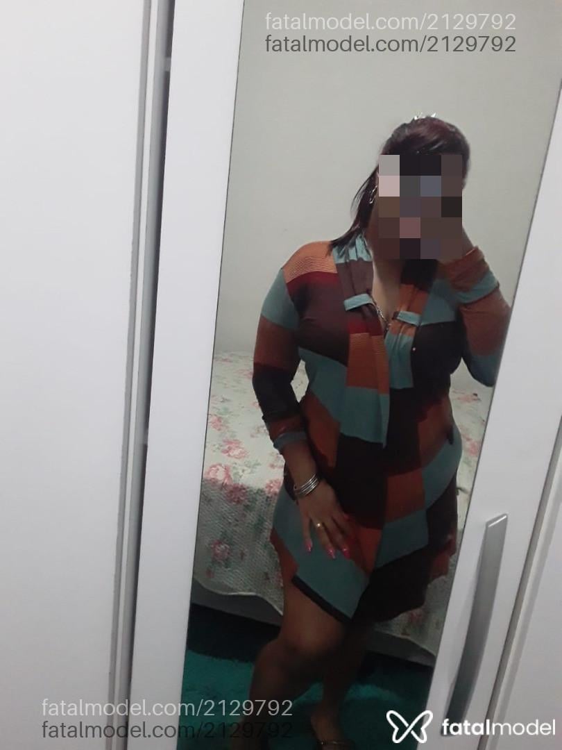 Acompanhante mulher ruiva (o) de olhos castanhos - Camila Assis