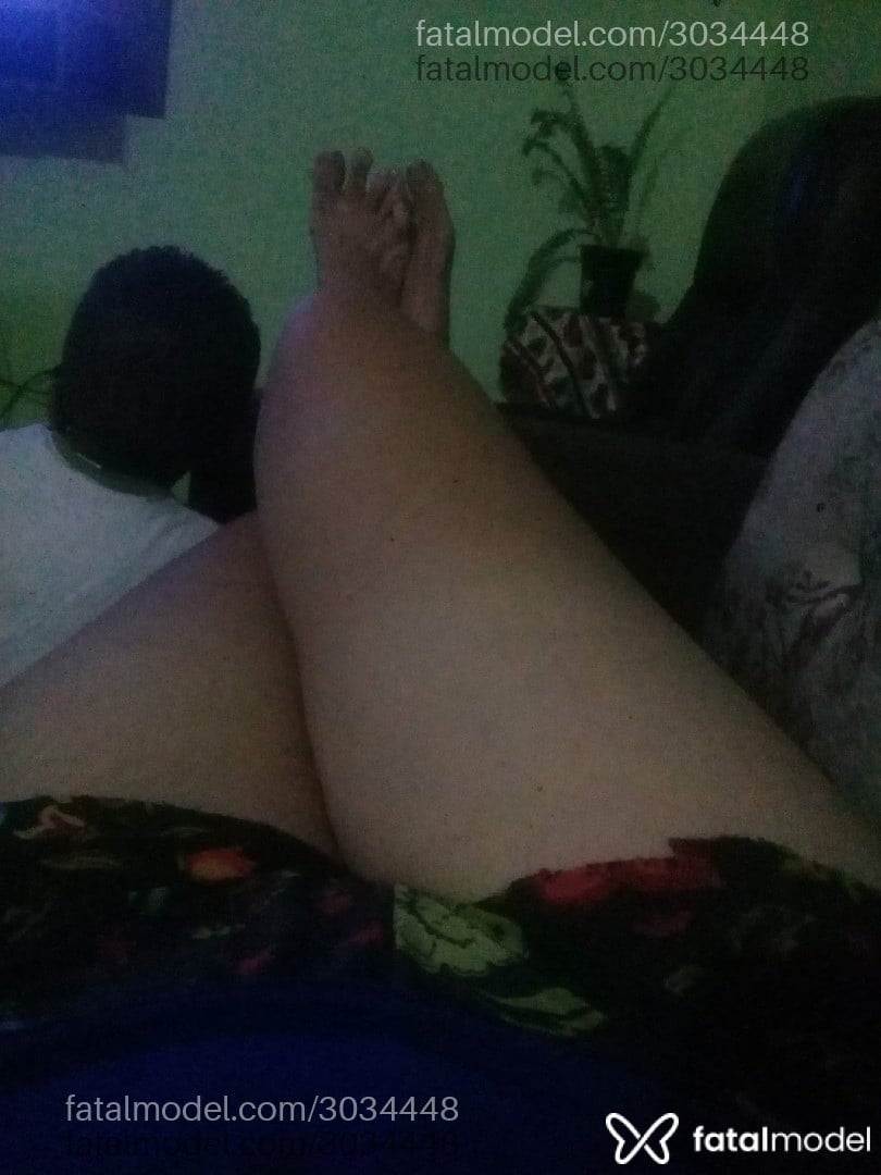 Acompanhante mulher morena (o) de olhos pretos - Juliana Brandão