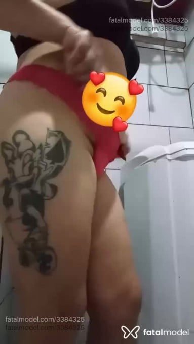 Acompanhante mulher com cabelo colorido de olhos castanhos em Chapecó - Marya