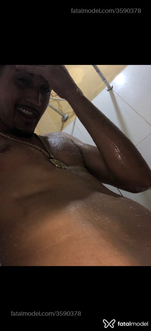 Acompanhante homem morena (o) de olhos castanhos - Gabriel