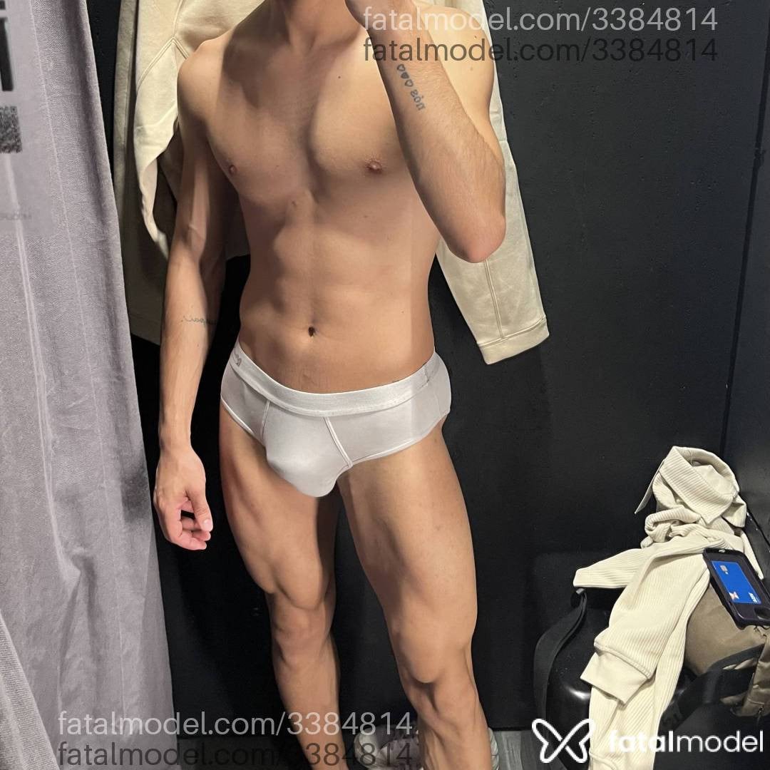 Acompanhante homem com cabelo castanho de olhos castanhos - Diego Bauer Acompanhante homem com cabelo castanho de olhos castanhos - Diego Bauer
