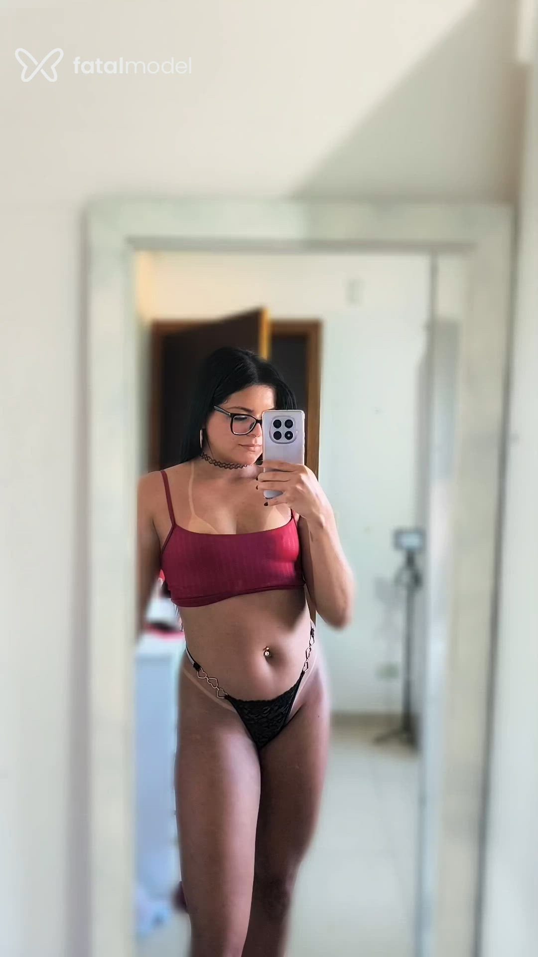 Acompanhante mulher morena (o) de olhos castanhos - Thalita Acompanhante mulher morena (o) de olhos castanhos - Thalita
