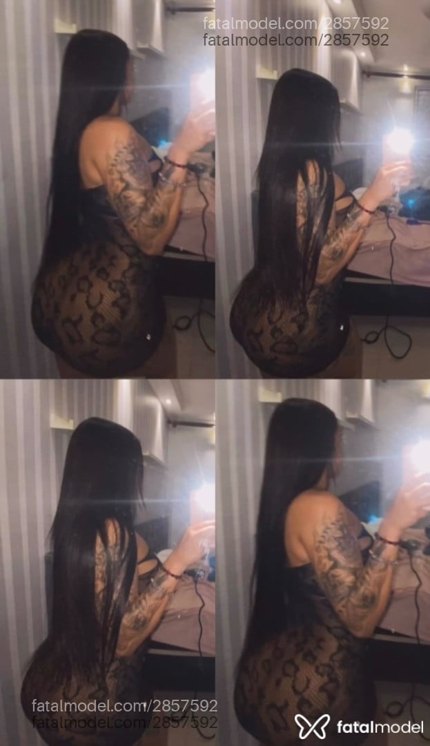 Acompanhante mulher trans morena (o) de olhos castanhos - Melissa
