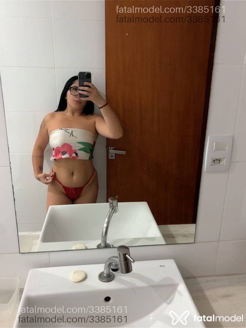 Acompanhante mulher morena (o) de olhos pretos - Aylla