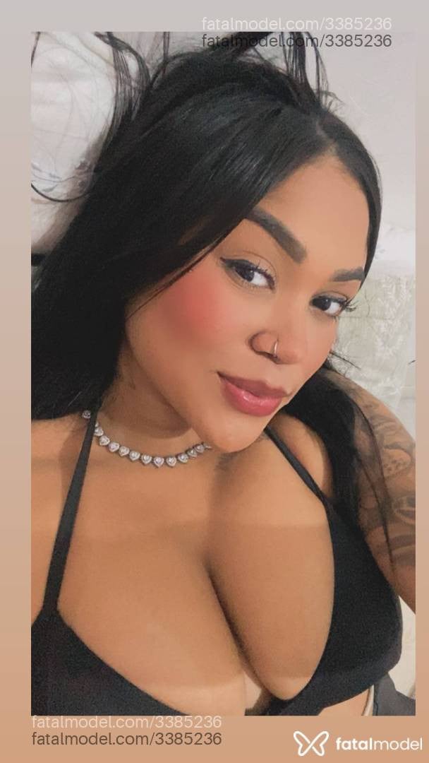 Acompanhante mulher morena (o) de olhos pretos - Thalita
