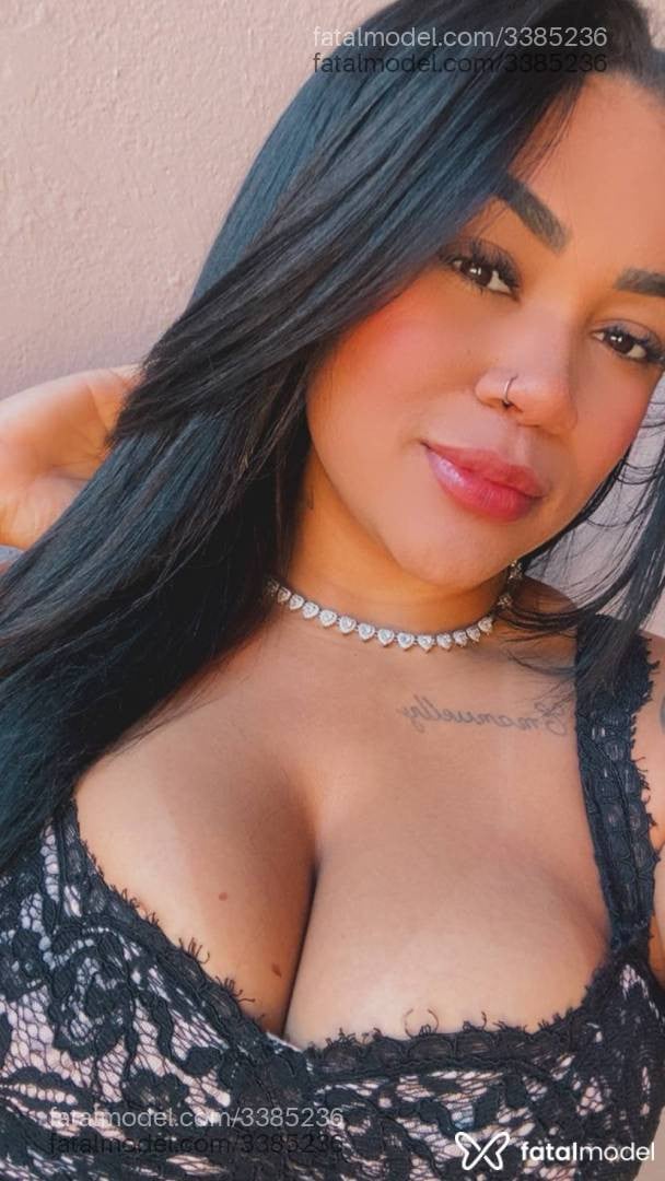 Acompanhante mulher morena (o) de olhos pretos em Araguari - Mirela