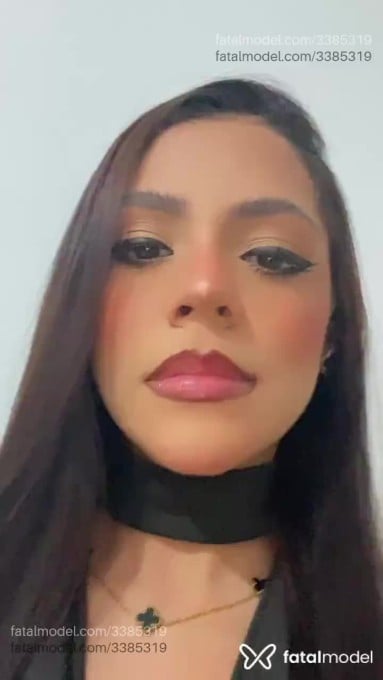Acompanhante mulher morena (o) de olhos castanhos - Eduarda Santos Acompanhante mulher morena (o) de olhos castanhos - Eduarda Santos