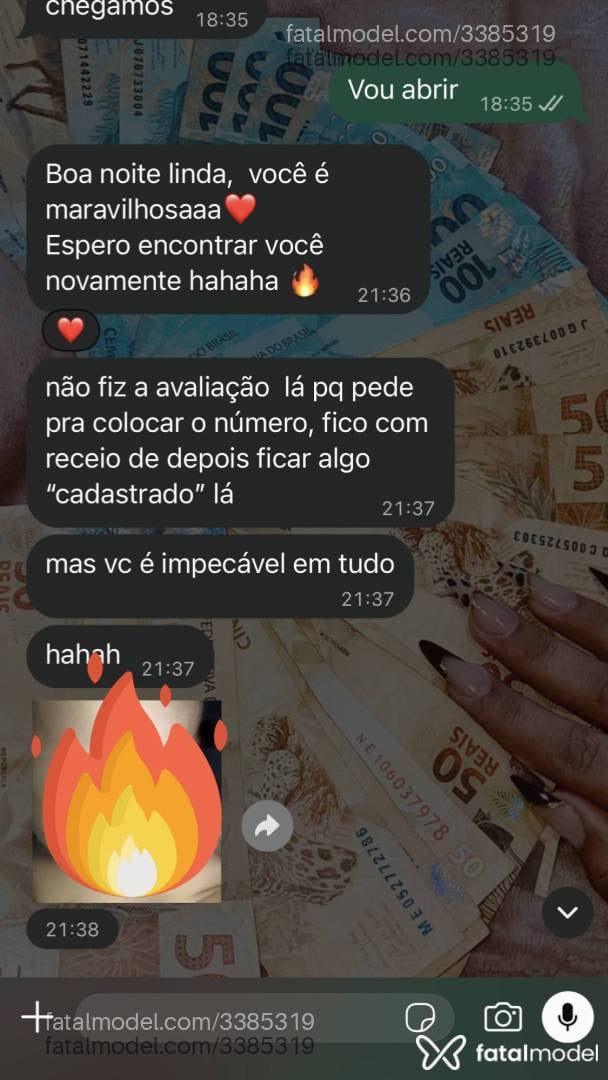 Acompanhante mulher morena (o) de olhos castanhos - Ferraz
