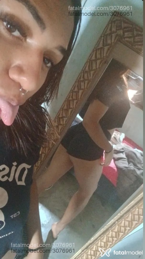 Acompanhante mulher trans morena (o) de olhos mel - Isabella Elouíse