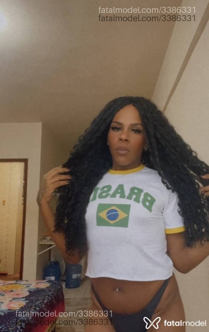 Acompanhante mulher trans morena (o) de olhos pretos - Angell Acompanhante mulher trans morena (o) de olhos pretos - Angell
