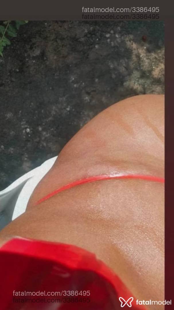 Acompanhante mulher com cabelo castanho de olhos castanhos - Santos