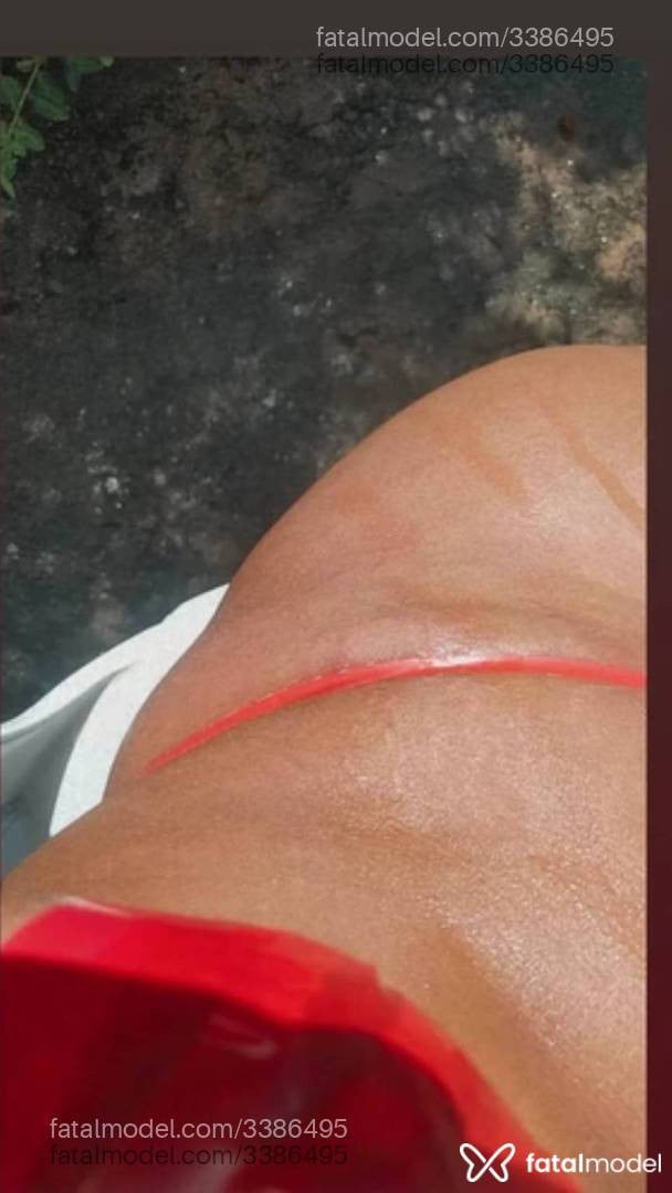 Acompanhante mulher com cabelo castanho de olhos castanhos - Santos