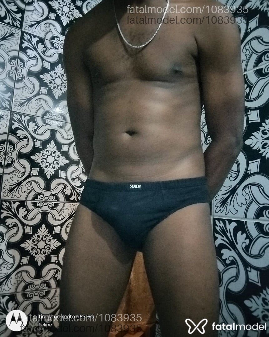 Acompanhante homem morena (o) de olhos castanhos - Felipe Silva