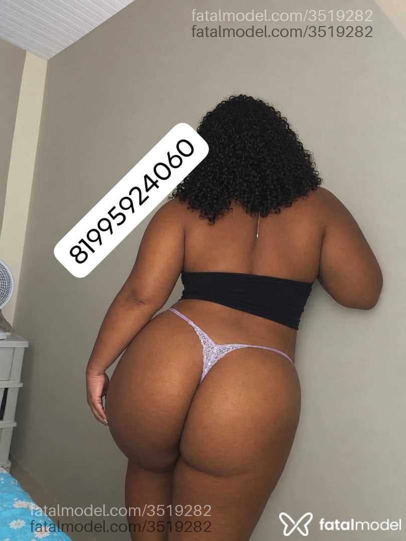 Acompanhante mulher morena (o) de olhos castanhos - Dandara