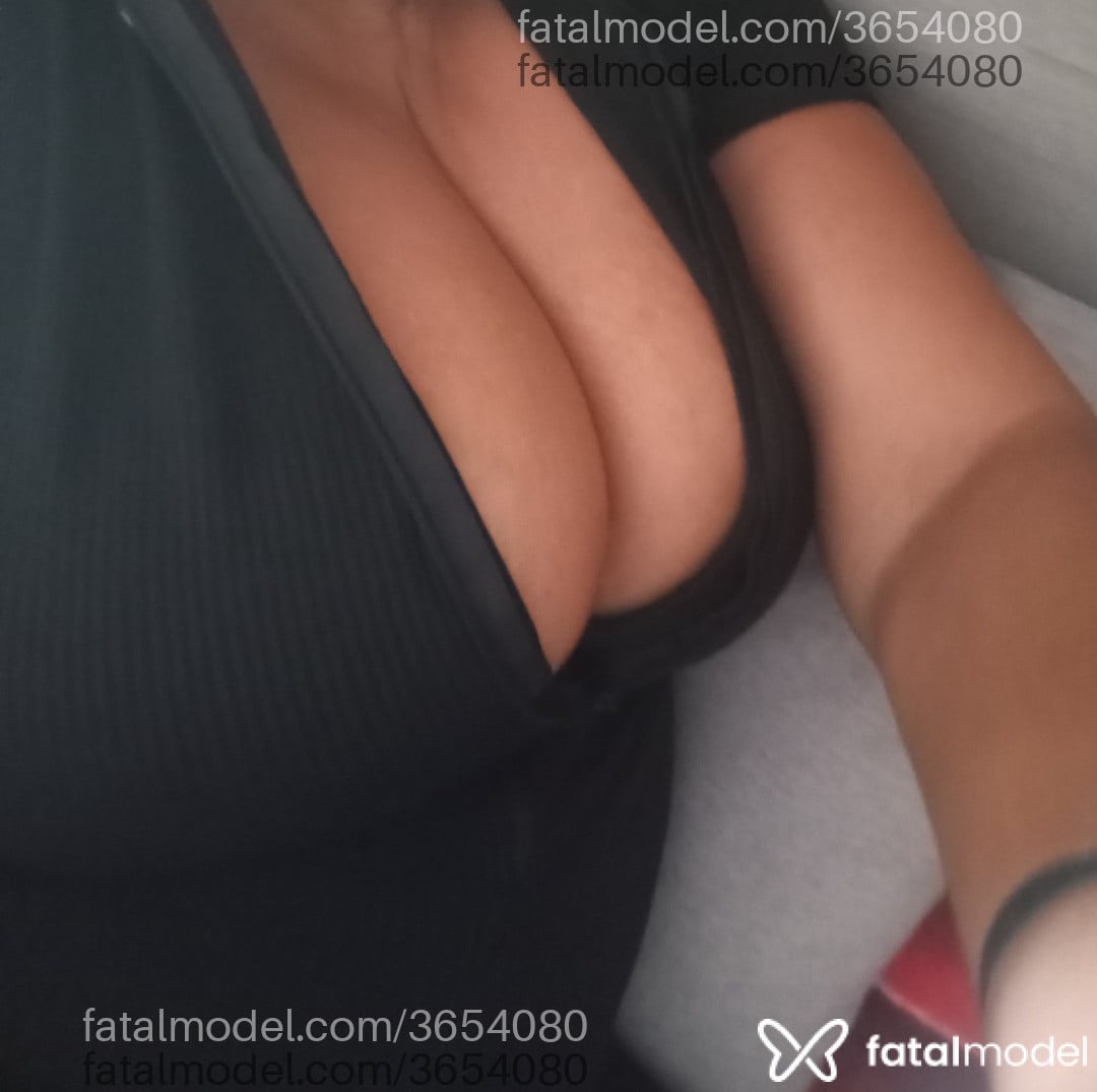 Acompanhante mulher morena (o) de olhos castanhos - Bombomsafada