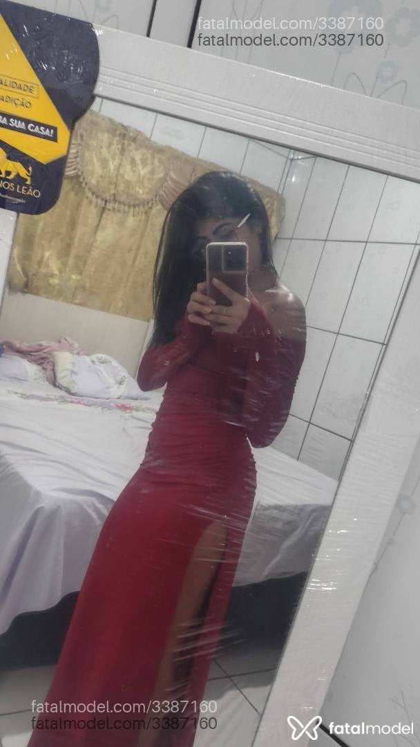 Acompanhante mulher morena (o) de olhos castanhos - Bucetinhacriminosa