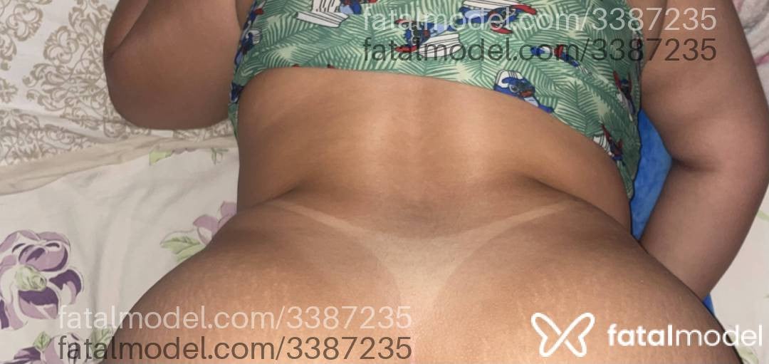 Acompanhante mulher morena (o) de olhos castanhos - Melissa