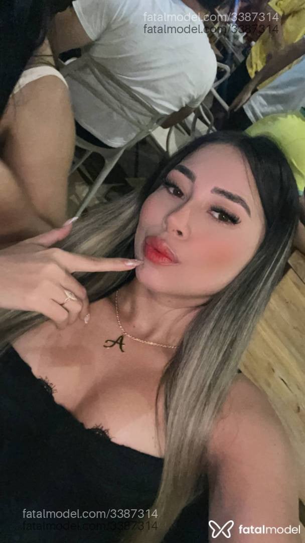 Acompanhante mulher loira (o) de olhos castanhos em Gurupi - Amanda Souza