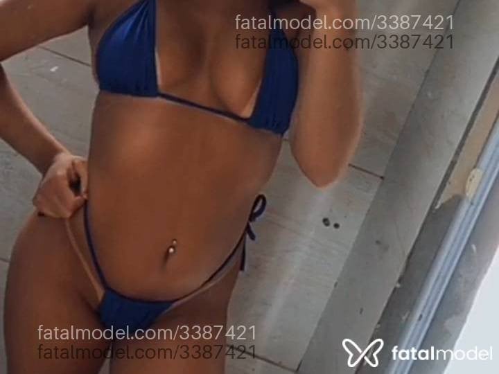 Acompanhante mulher morena (o) de olhos castanhos - Melissa