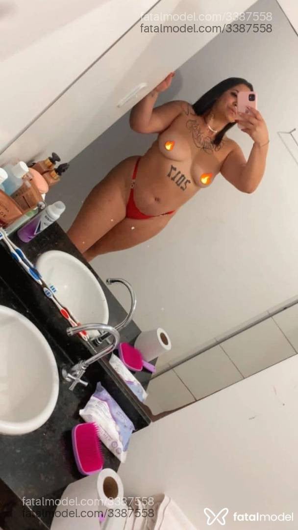 Acompanhante mulher morena (o) de olhos castanhos - Mariana