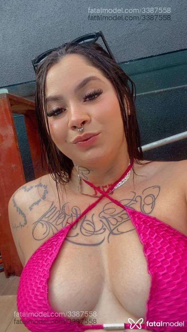 Acompanhante mulher morena (o) de olhos castanhos - Mariana