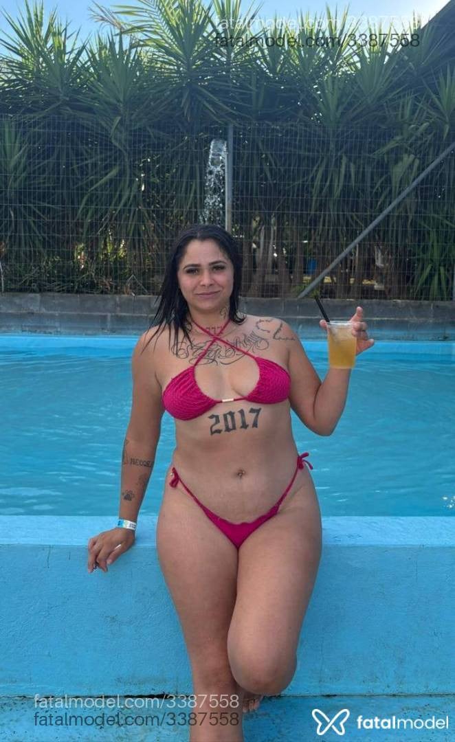 Acompanhante mulher morena (o) de olhos castanhos - Mariana
