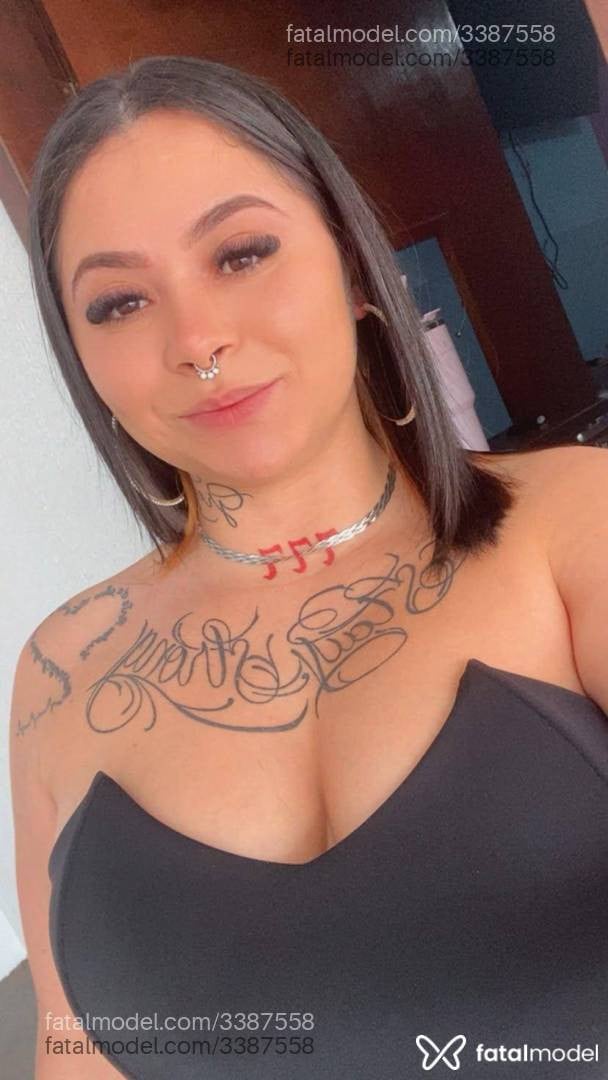Acompanhante mulher morena (o) de olhos castanhos - Mariana