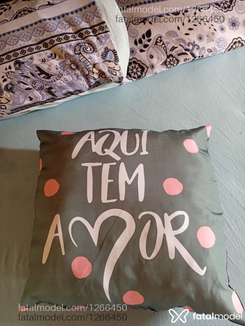 Acompanhante mulher com cabelo castanho de olhos castanhos - Beatriz Paulistana