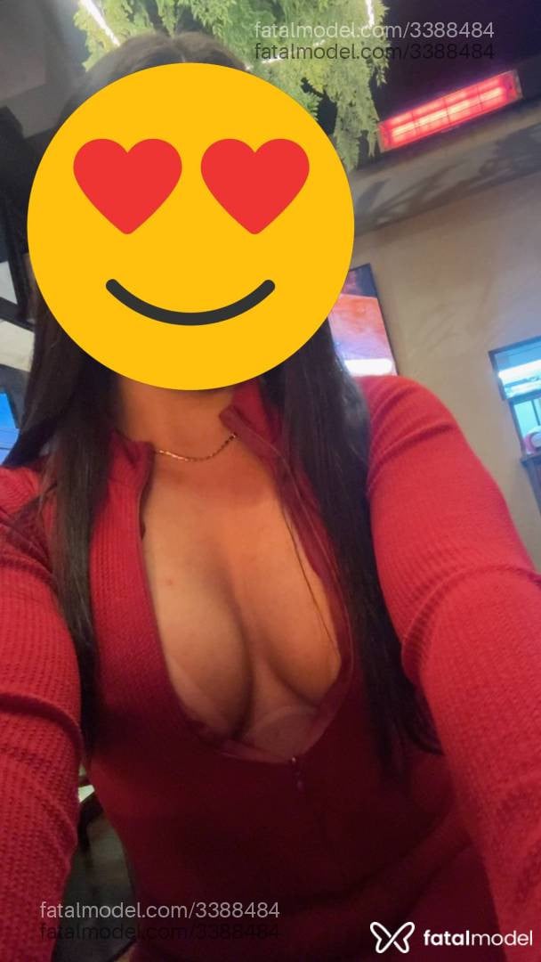 Acompanhante mulher morena (o) de olhos castanhos - Maitê
