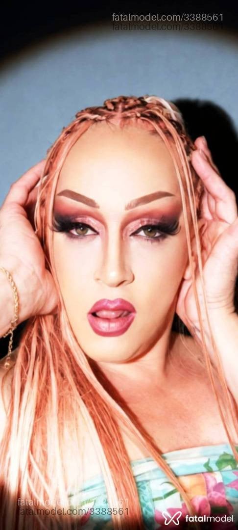 Acompanhante mulher trans loira (o) de olhos castanhos em Ribeirão Preto - Verônica