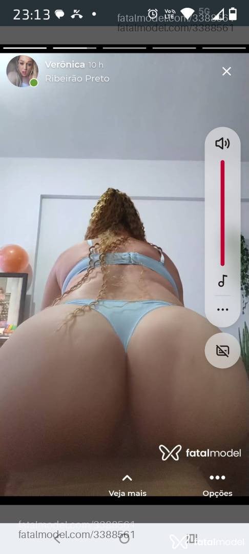 Acompanhante mulher trans loira (o) de olhos castanhos - Verônica