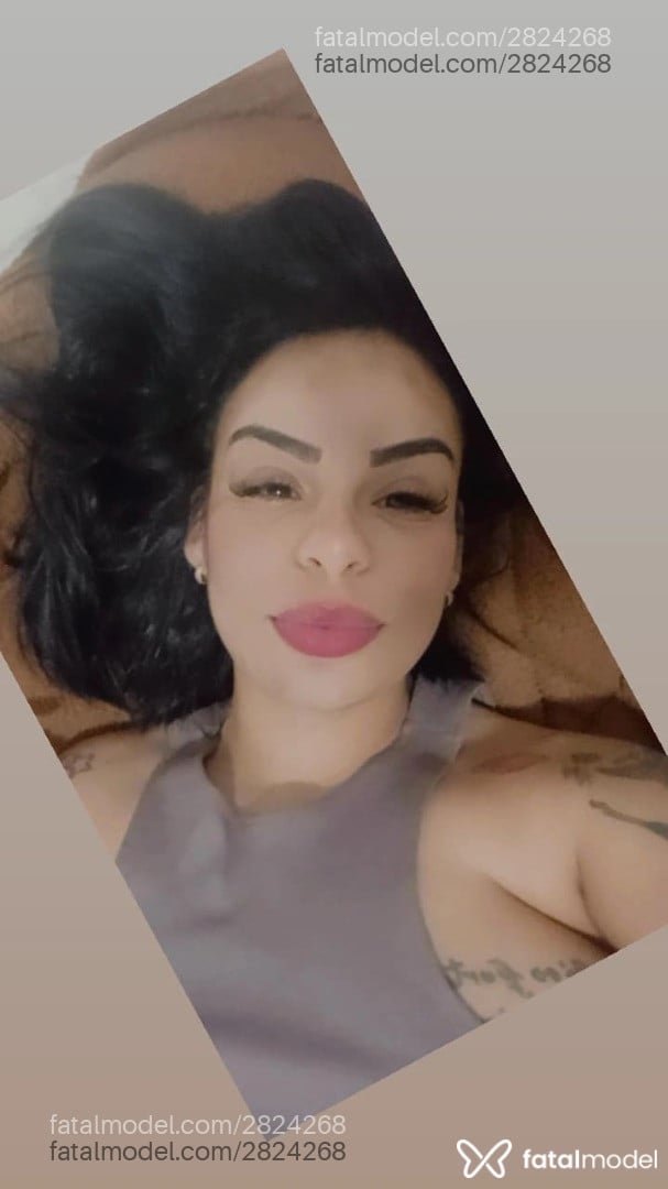Acompanhante mulher morena (o) de olhos castanhos - Chris Morena