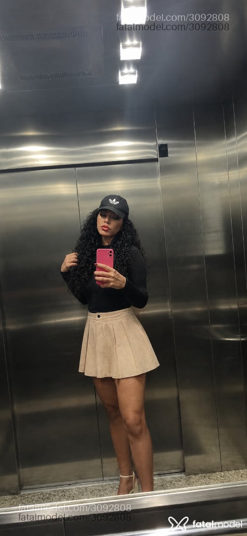 Acompanhante mulher trans morena (o) de olhos castanhos - Eduarda Lancaster